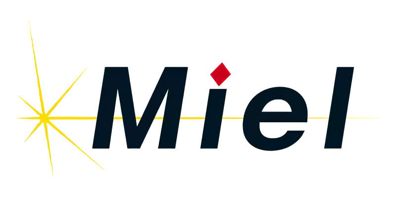 【Miel】ライトプラン加入者様向けに、企画中の巨乳友母ハーレムの立ち絵を先行で公開しました！