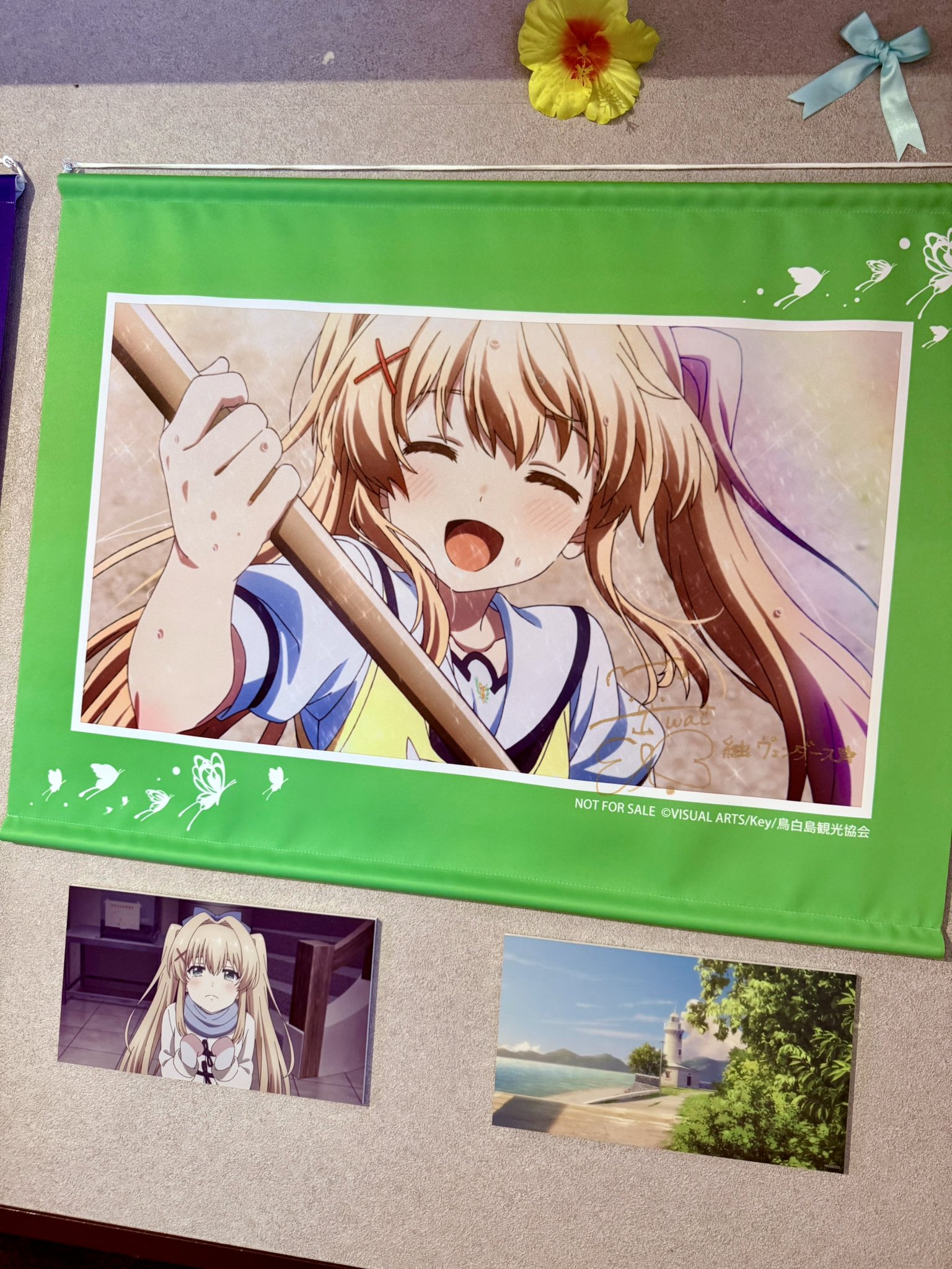 『TVアニメ SummerPockets』カフェ🦋 紬ヴェンダース役 岩井映美里さん 水織静久役 小山さほみさん キャラクター原案 ふむゆんさん にサインをいただきました。