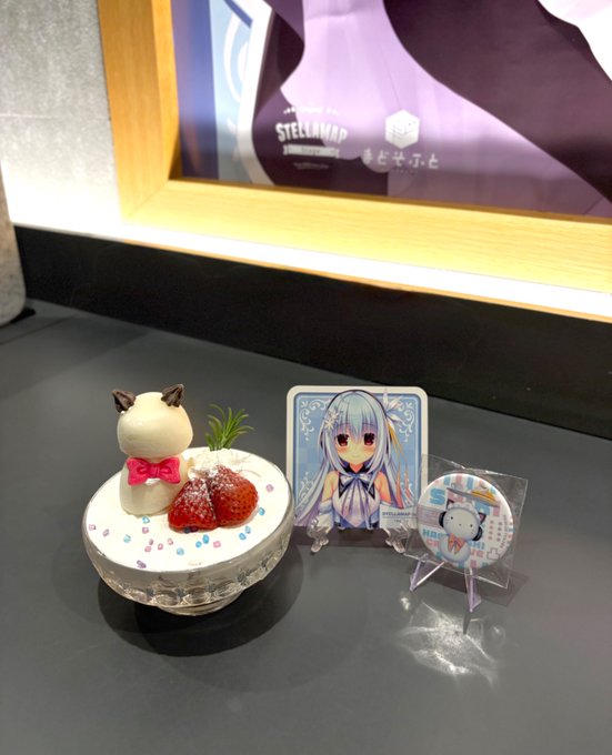 【ソフマップ STELLAMAP Cafe】[まどそふと×STELLAMAPCafe]コラボフードのご紹介です！🎀シキの雪だるまメルティパフェ▼詳細はこちら